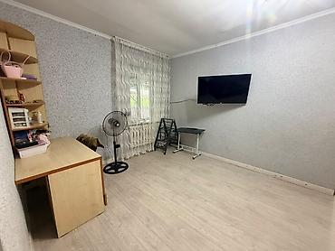 хозблок: Продается домв доме 5 комнаты, зал,санузел, кухня, в доме полы — 7