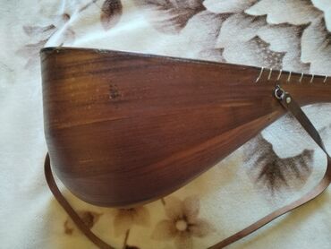 Saz: Saz – əl işidir, klassik uzun saplı Azərbaycan-türk xalq çalğı aləti — 6