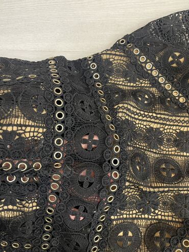 Ziyafət donları: Vılur ustunde biserli paltar zaradan alınıb,sumka tezedi — 13