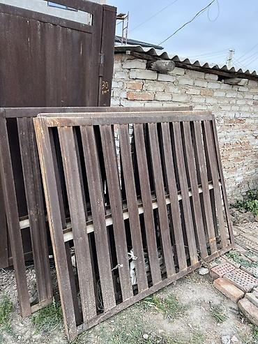 форма забор: Металлические секции ограждения/ворота. Описание: - Сварная — 1