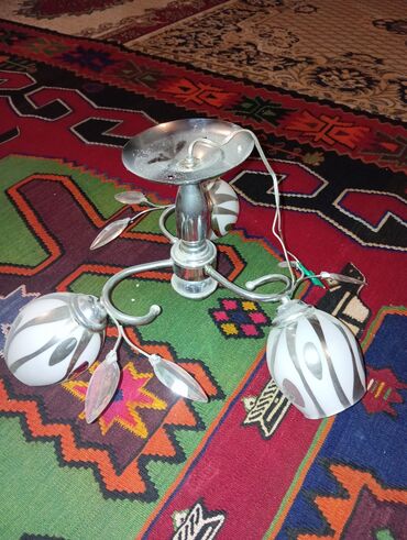 Led çilçıraqlar: Çılçıraq, 3 lampa, Şüşə