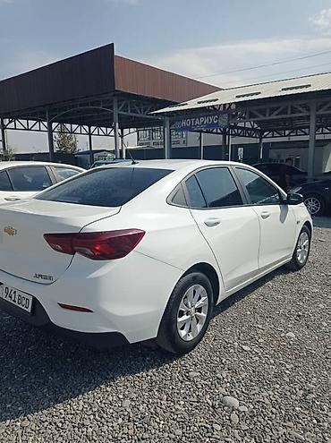 Chevrolet: Chevrolet Onix: 2022 г., 1 л, Автомат, Бензин, Седан — 8