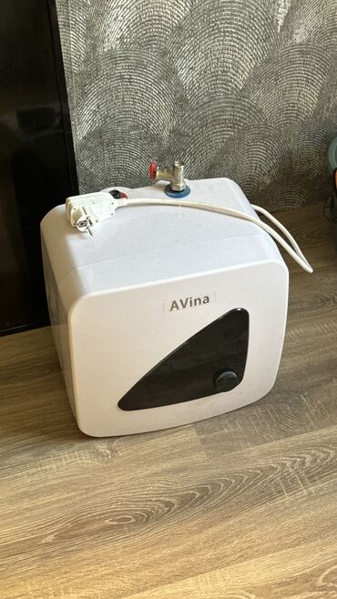 ош бытовая техника: Продаю водонагреватель Avina Обьем 15 л В отличном рабочем состоянии