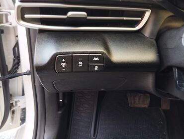 Hyundai: Hyundai Elantra: 2 l | 2022 il Sedan — 8