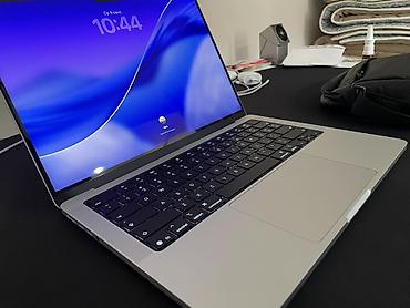 poco pad pro: Apple MacBook Pro 14" M5 Pro (серебристый) В продаже Макбук про 14 М5 — 4