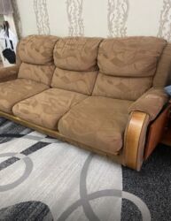 купить диваны для кафе: Прямой диван, Б/у, Трехместный