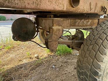 Другие тракторы: Трактор колесный, кабина с остеклением. Задний ведущий мост — 10