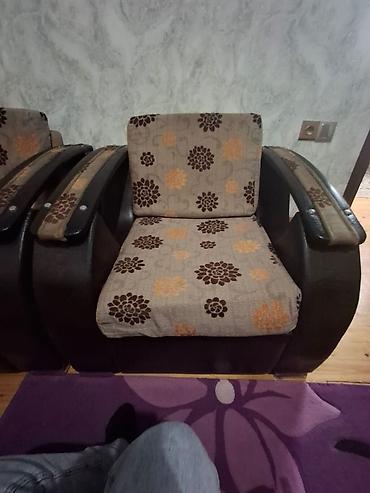 Divanlar: Di̇van-kravat, İşlənmiş, Açılan, Parça, Çatdırılma yoxdur — 6