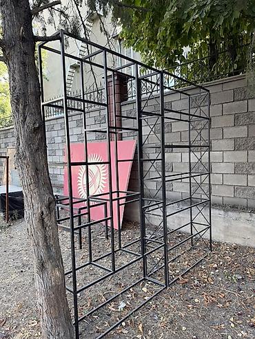 put up: Металлический каркас под стеллаж/витрину/перегородку — 2