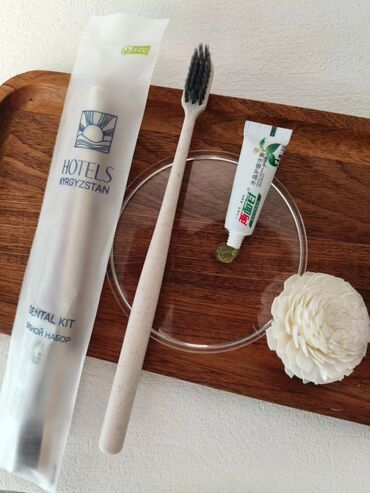 Графические дизайнеры: Графический дизайнер — 4