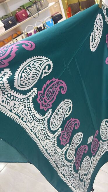 Toy aksesuarları: Kelagayilar boyuk ölçüdə xoncaliq.eni140 uzunu 140. başqa istənilən — 1