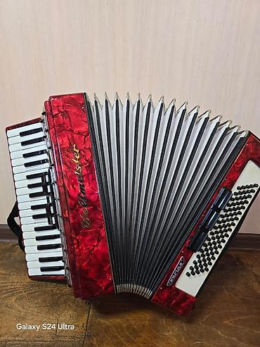 Аккордеоны: Продаются аккордеоны по выгодной цене,в отличном состоянии, звоните — 3