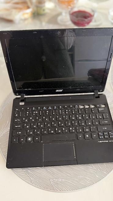 Планшеты: Планшет, Apple, память 16 ГБ, 9" - 10", Классический цвет - Серебристый — 9