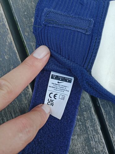 Ostali proizvodi za sport i razonodu: 100% ORIGINAL® "NIKE PROFESIONALNE GOLMANSKE RUKAVICE"® — 7