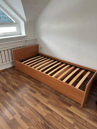 bunk bed: Кровать с реечным основанием - Размер спального места: ориентировочно — 1