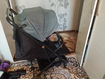 ремонт колеса коляски: Коляска, цвет - Голубой, Б/у