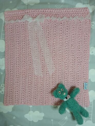 helanke za zimu zenske: Ćebence za bebe Pleteno ručno. Dimenzija 53 x 48 cm. U atraktivnom