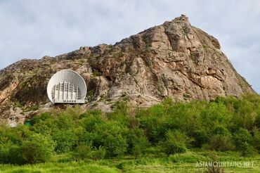 швея ошский рынок: Ош шаарында, жумушчу керек базарга. Эркек балдар болушу керек. Кунуно