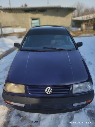 Volkswagen: Volkswagen Vento: 1994 г., 1.8 л, Механика, Бензин, Седан