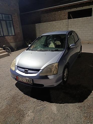 двухместная машина: Honda Civic: 2001 г., 1.5 л, Механика, Бензин, Хэтчбэк — 4