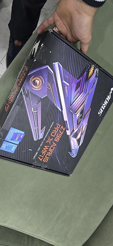 komputer plata: Gigabyte Z790 AORUS PRO X WIFI7 anakarti - Socket: Intel LGA1700 — 2