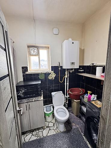 Продажа коттеджей и домов: 5 комнат, 99 м², 5 соток, Бишкек, Собственник — 11