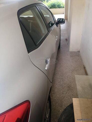 Toyota: Toyota Auris: 1.4 l. | 2008 έ. Χάτσμπακ — 12
