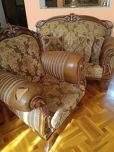 servan: İşlənmiş, Klassik divan, Bazasız, Açılmayan — 1