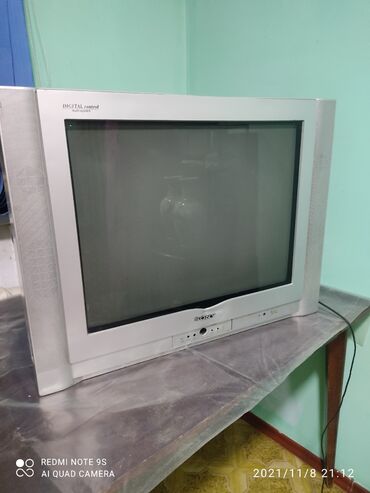 телевизор ремонт: Продаю телевизор, один большой, другой с видеоплеером. в рабочем