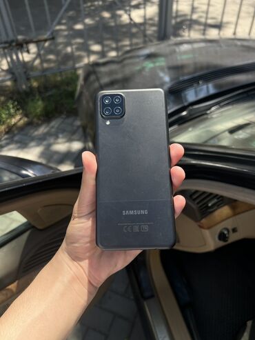 а 32: Samsung Galaxy A12, Б/у, 32 ГБ, цвет - Черный, 2 SIM