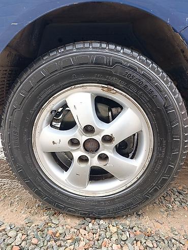 Легкий грузовой транспорт: Легкий грузовик, Hyundai, Стандарт, До 1 т, Б/у at lalafo.kg — 9 Легкий грузовой транспорт: Легкий грузовик, Hyundai, Стандарт, До 1 т, Б/у — 9