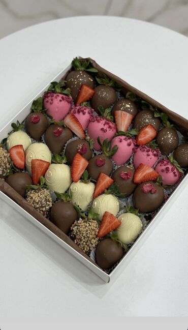 Кондитерские изделия, сладости: Клубника в шоколаде| Ош 6 штук 500 сом 9 штук 765 сом 10 штук 800 сом at lalafo.kg — 9 Кондитерские изделия, сладости: Клубника в шоколаде| Ош 6 штук 500 сом 9 штук 765 сом 10 штук 800 сом — 9