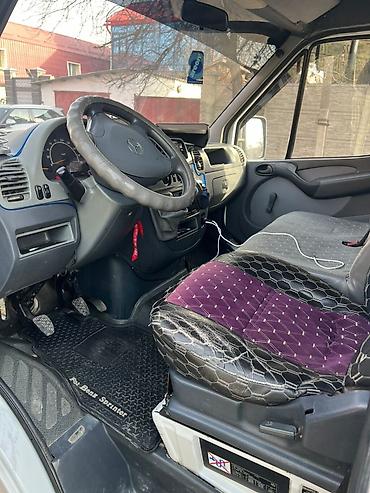 Легкий грузовой транспорт: Легкий грузовик, Mercedes-Benz, Стандарт — 4