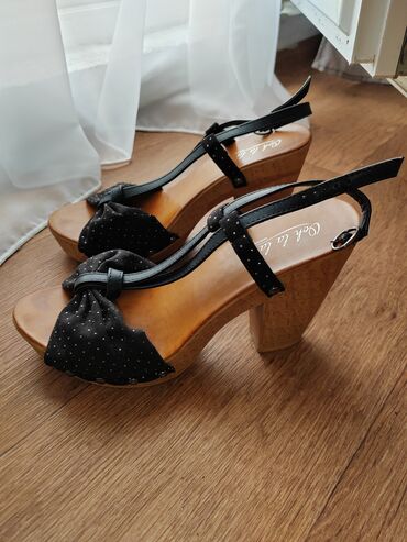 dune sandale: Sandals, 39