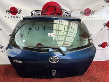 toyota vitz: Крышка багажника Toyota