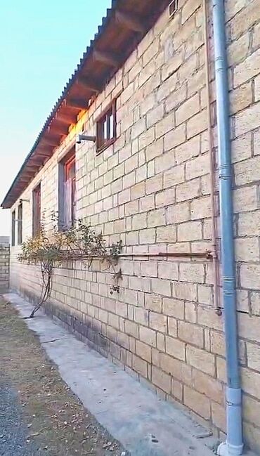 Həyət evləri və villaların satışı: 3 otaqlı, 670 kv. m, Kredit yoxdur, Orta təmir — 1