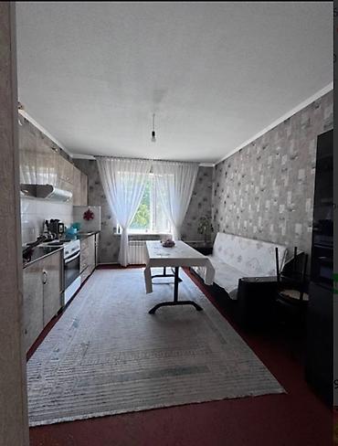 Продажа коттеджей и домов: 🏡 ПРОДАЁТСЯ МАНСАРДНЫЙ ДОМ 📍 Район: Ак-Ордо Ж/М 3 ✨ Характеристики — 4