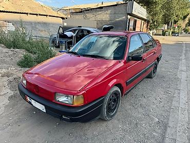 mazda 223: Volkswagen Passat: 1987 г., 1.8 л, Механика, Бензин, Седан — 1