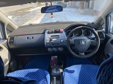 Honda: Honda Fit: 2002 г., 1.3 л, Автомат, Бензин