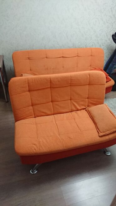 Диваны: Диван-кровать, цвет - Оранжевый, Б/у