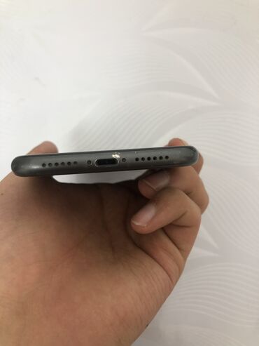 Apple iPhone: IPhone 11, Б/у, 64 ГБ, Черный, Чехол, 80 % — 8