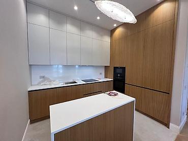 ev kirayə baki: İcarəyə verilir 3 otaqlı yeni tikili 120 m², Ağ şəhər q. 3 500 AZN/ay — 3