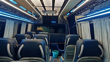 большой морозильник: Mercedes-Benz Sprinter (длинная база, высокий крыша), пассажирский — 7