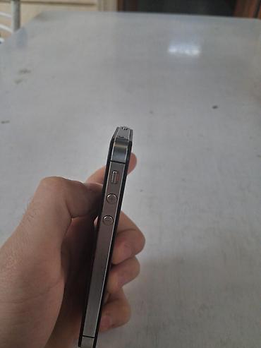 150 gb internet: IPhone 4S, 16 GB, Qara — 3