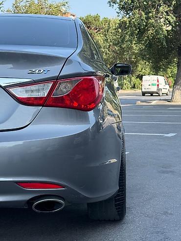 Hyundai: Hyundai Sonata: 2 l | 2011 il Sedan — 5
