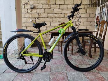 Tulumlar: Şəhər velosipedi 29", sürətlərin sayı: 21