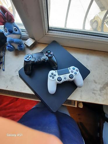 rdr2 ps4: Məhsul: Sony PlayStation 4 Slim konsolu + 2 ədəd DualShock 4 gamepad — 3