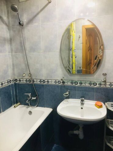 Uzunmüddətli kirayə mənzillər: Xalqalаr dostlugu m/s yaxınlığında, 5 mertebeli binanın 2-ci — 9