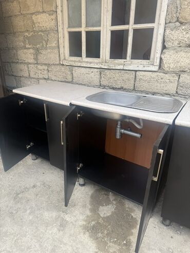 Столы и стулья: Kuxna mebelı satılır 1 dene sı 30manat dı