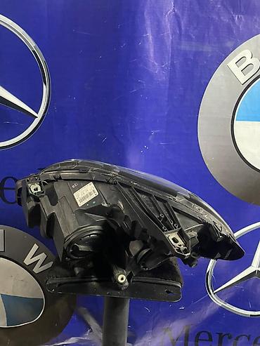 пассаж: Передняя правая фара Mercedes-Benz 2012 г., Б/у, Оригинал, Япония — 2